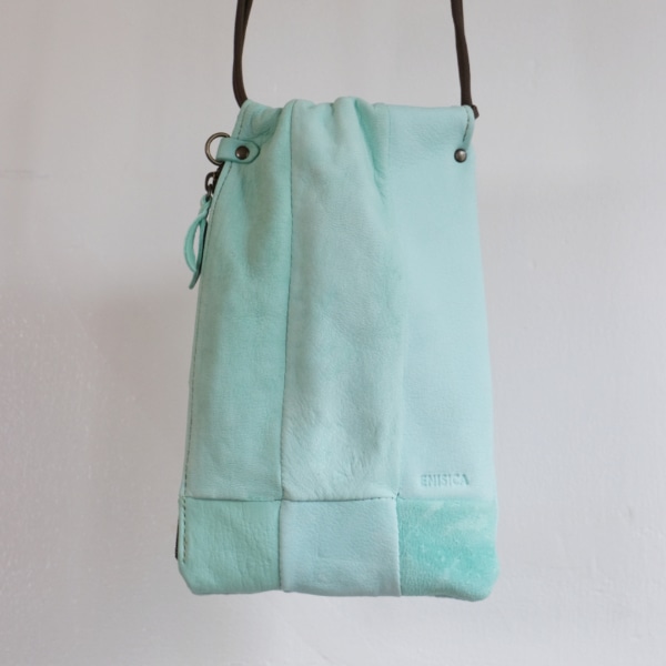 国産ジビエ鹿革 スマホポシェット ラムネ 1個