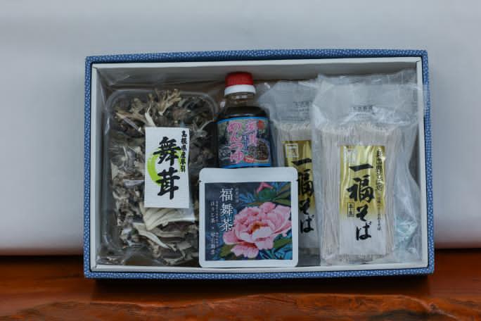 一福そばと乾舞茸舞茸めんつゆセット（福舞茶付き）