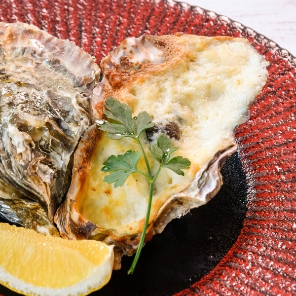 【かなわ】殻付かきグラタン