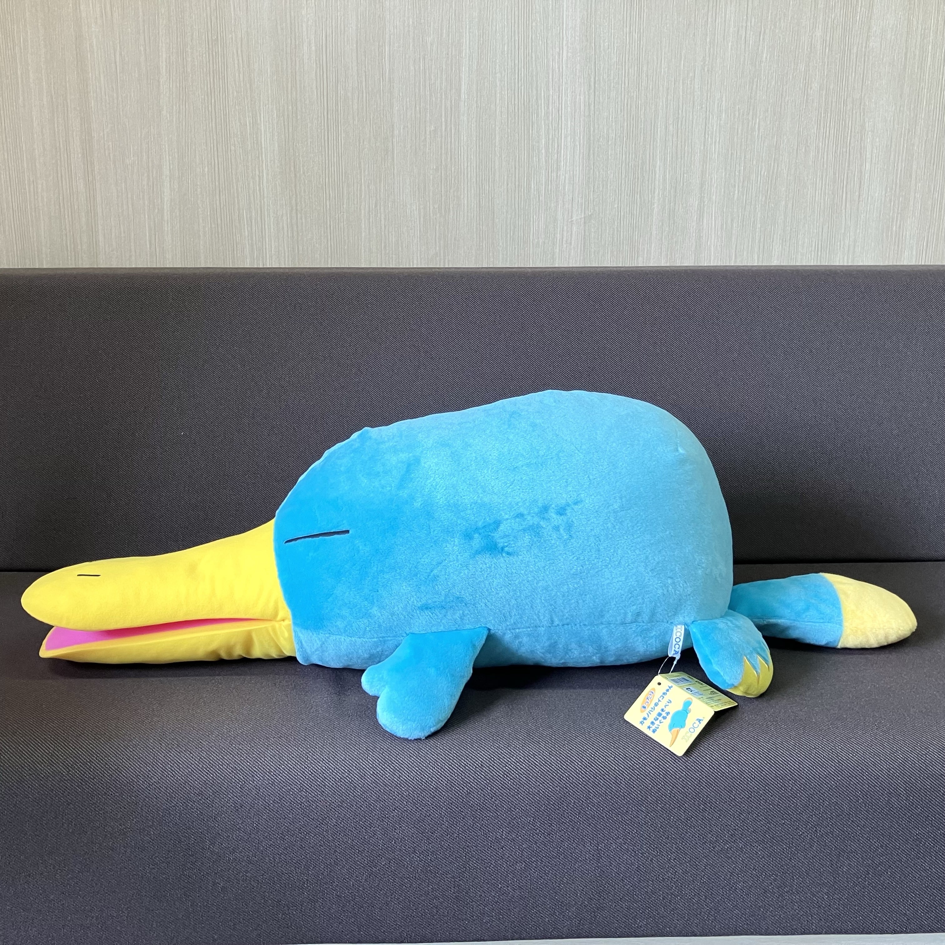 カモノハシのイコちゃん　大きな寝そべりぬいぐるみ