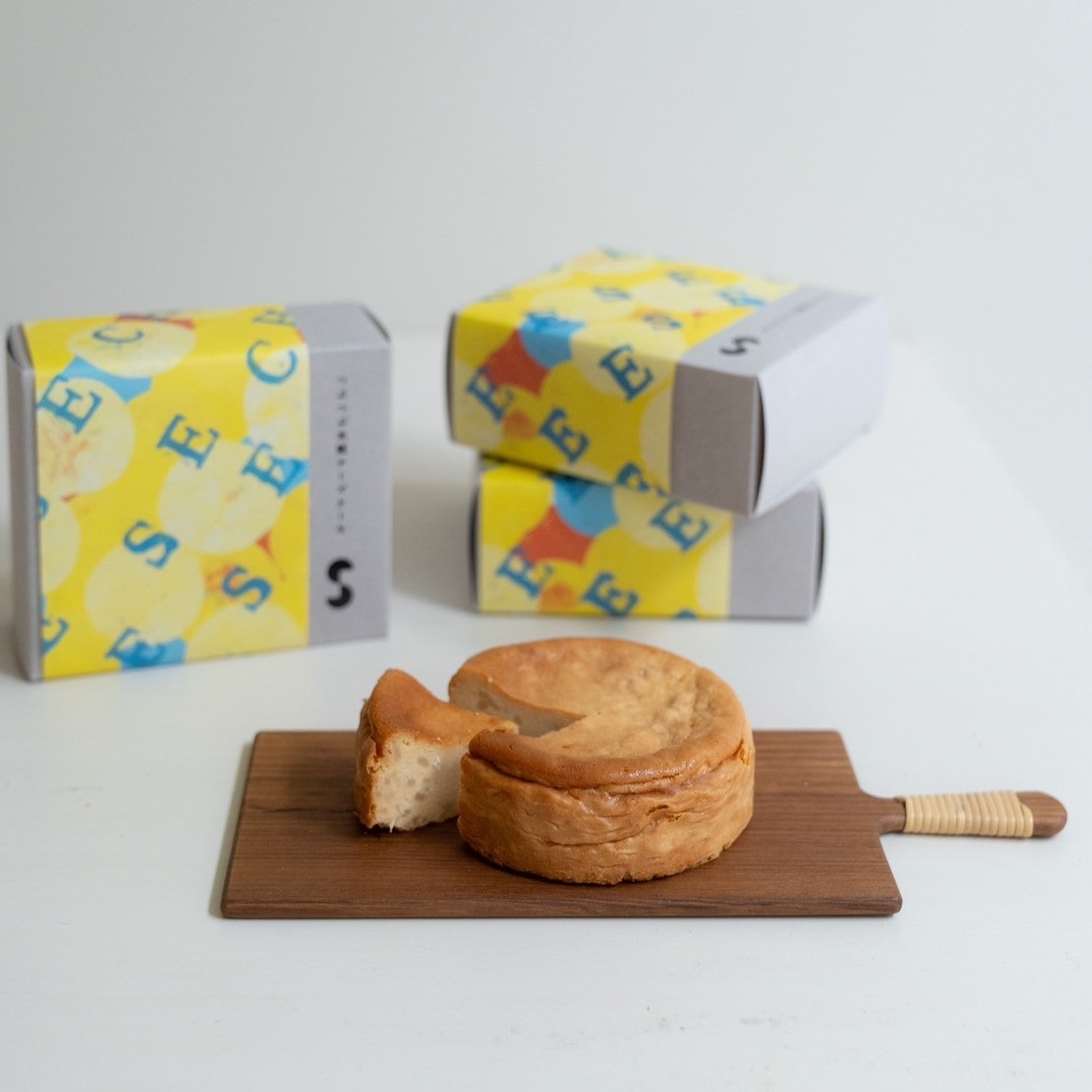 米糀チーズケーキとレアチーズケーキ（はっさく） チーズケーキセット