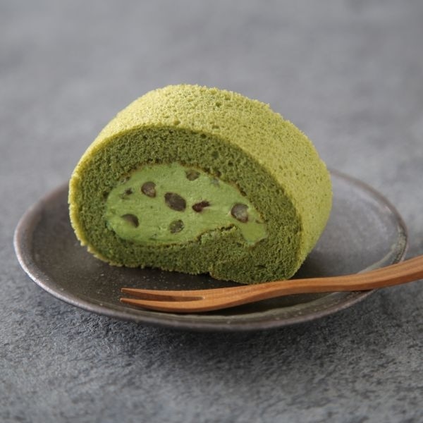 大納言大和抹茶ロールケーキ（木箱入り）