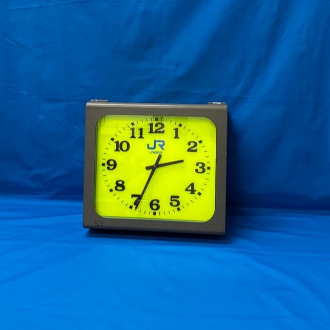 【JR西日本公式】電気子時計D(弁天町駅)北口改札