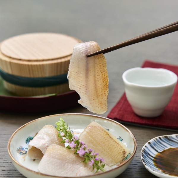 小鯛笹漬けとノドグロ昆布締め・ヒゲタラ昆布締め3種食べ比べ