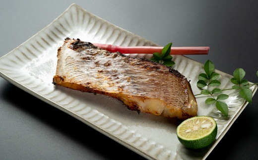 鮮魚問屋の和歌山県産天然鯛とサワラの西京漬 2種各３切れ