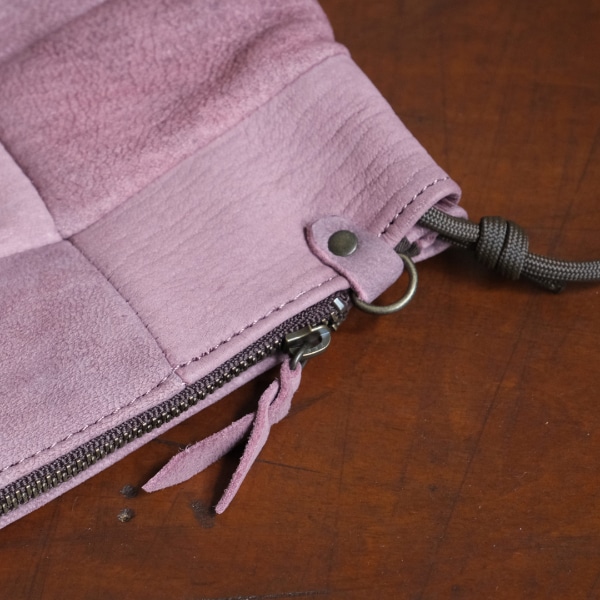 国産ジビエ鹿革 スマホポシェット 紅杉 1個