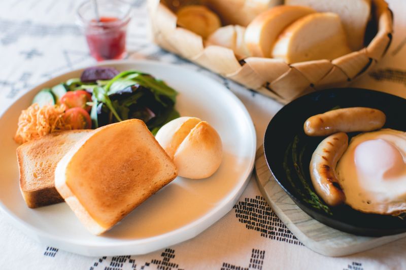 つの食パン 1個