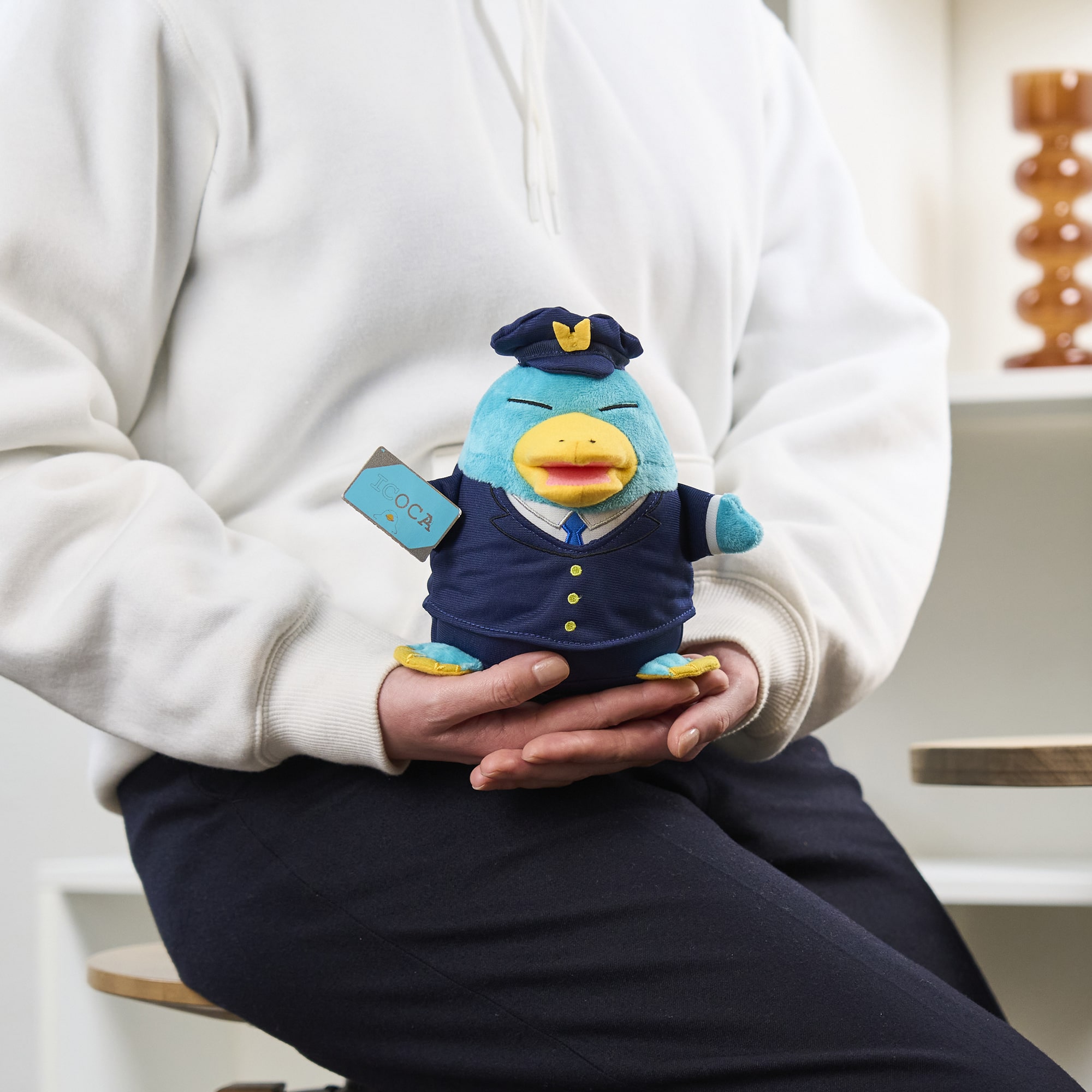 カモノハシのイコちゃん 駅員さんぬいぐるみ（S）