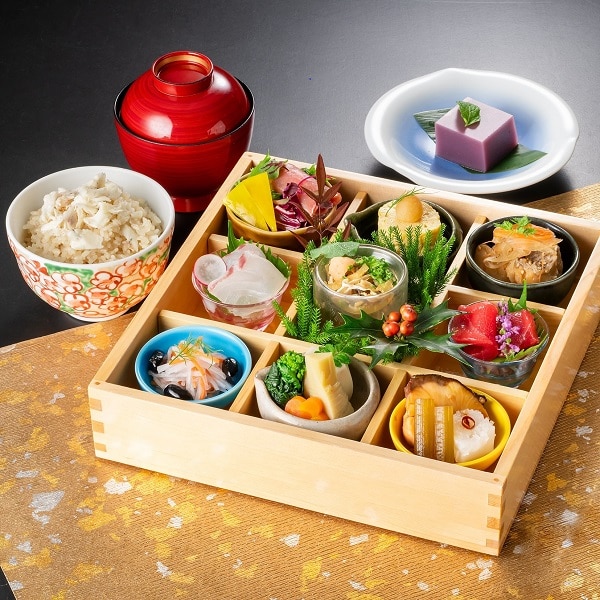 ﾎﾃﾙｸﾞﾗﾝｳﾞｨｱ岡山「吉備膳 瀬戸華」ﾗﾝﾁﾍﾟｱ券