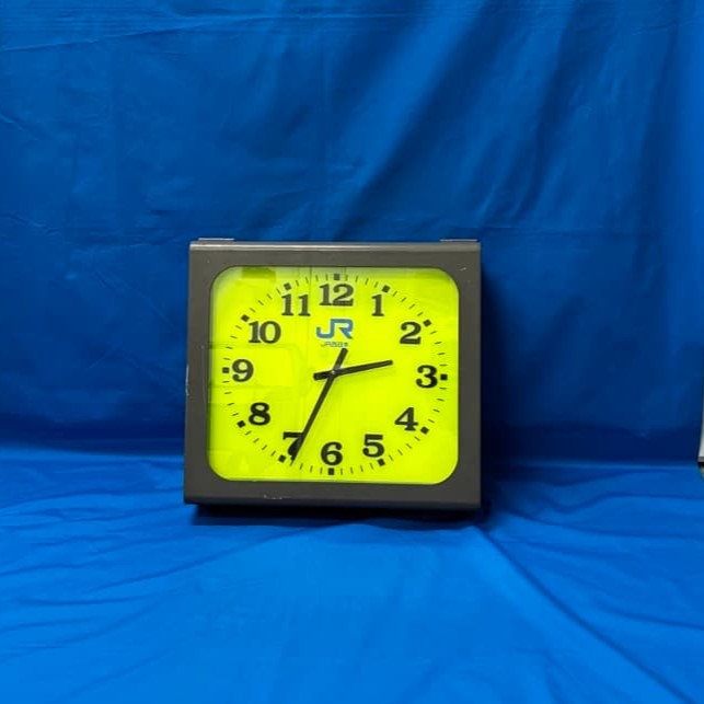 【JR西日本公式】電気子時計D(弁天町駅)北口改札