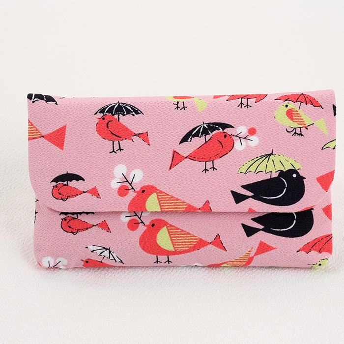 伝統和小物 一色ちりめんの被せポーチ(コトリ ピンク)