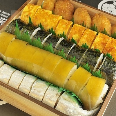 いなり寿司を味わえる!~5色寿司セット~