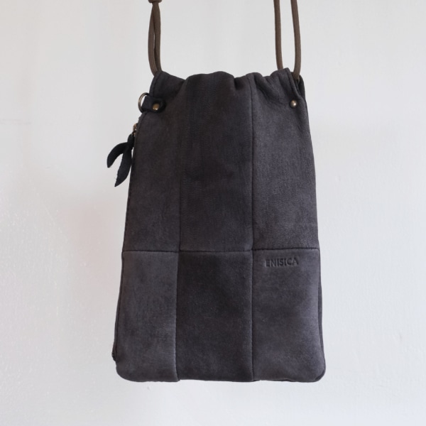 国産ジビエ鹿革 スマホポシェット 古墨 1個