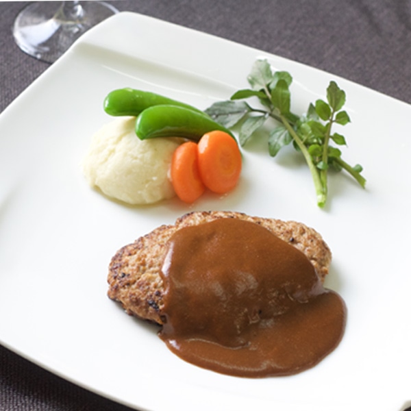 チキンオムライスとハンバーグのセット