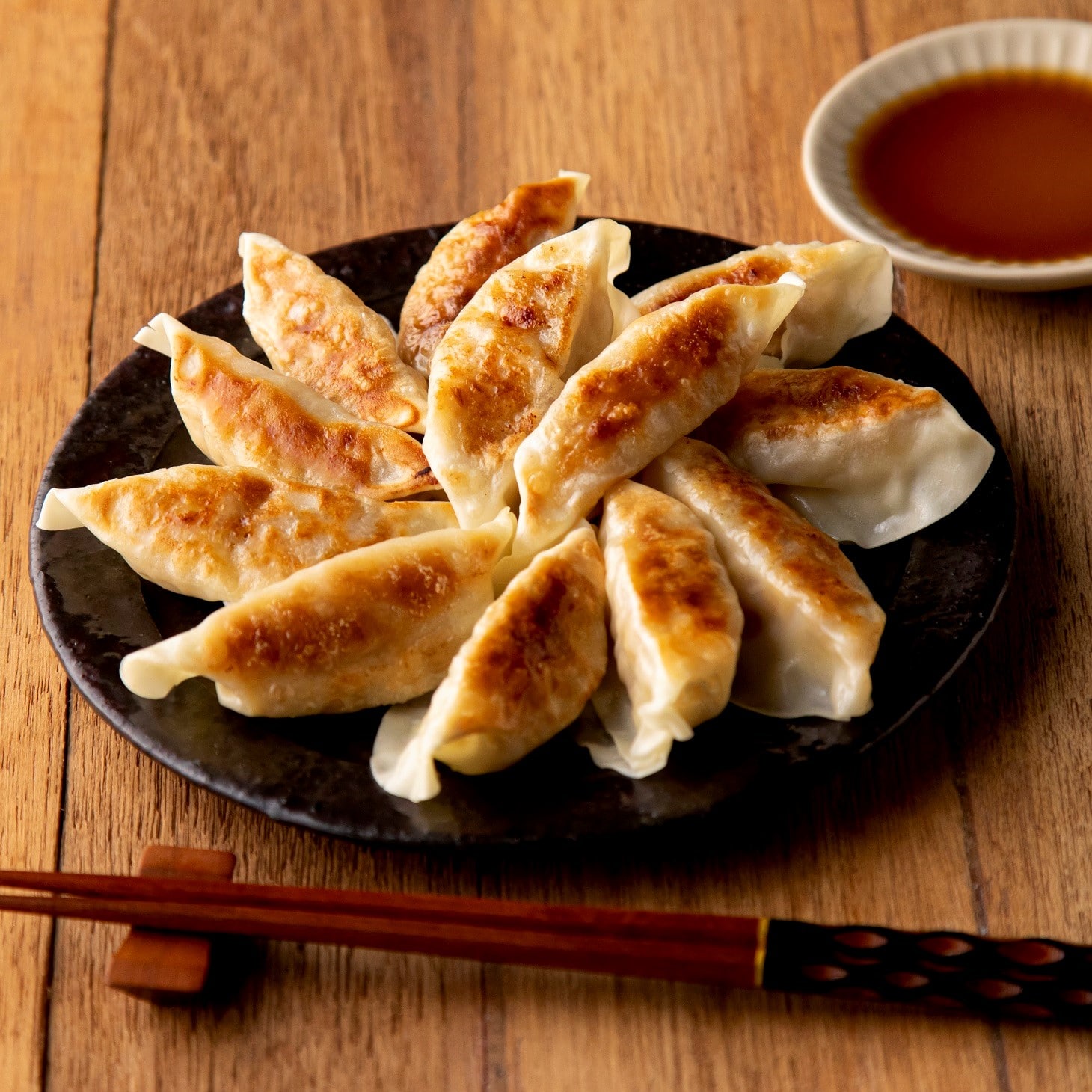 大容量スタミナにら餃子 14個入り(2人前)×10パック